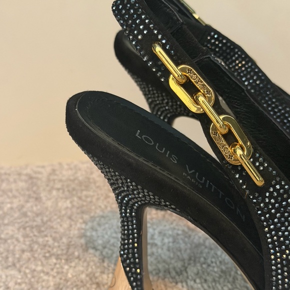 Louis Vuitton Black and Gold Heels - Picture 4 of 10